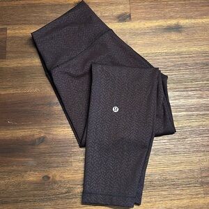 Lululemon Wunder Train High Rise tight 25”